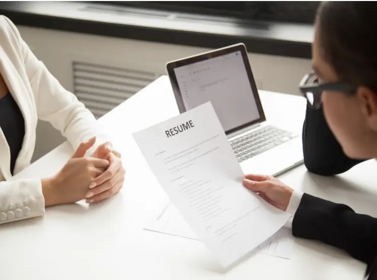 10 Essential Resume Writing Tips to Land Your Dream Job
