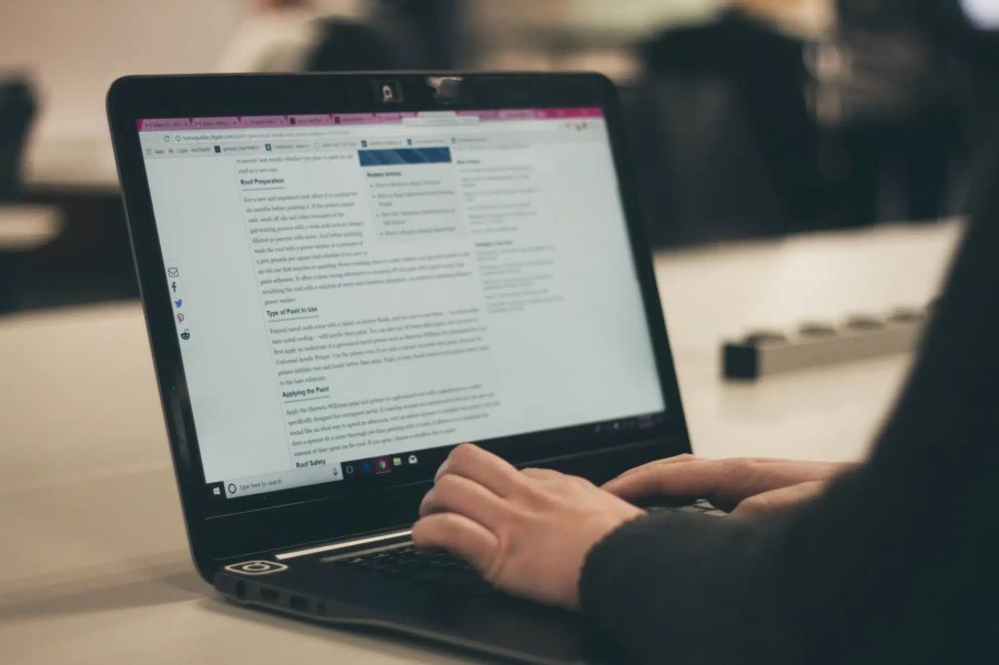 Mastering Long-Form Blogging With AI: Strategies for Success